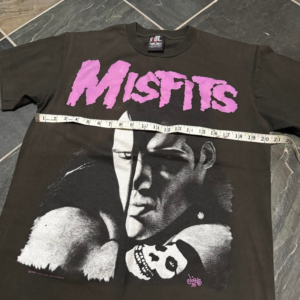 VINTAGE 1995 Misfits FADED black Graphic Tee GIANT TAG - Large - Picture 7 of 8